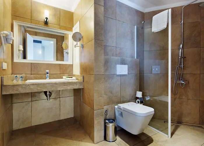 Hotel Senza The & Avsallar