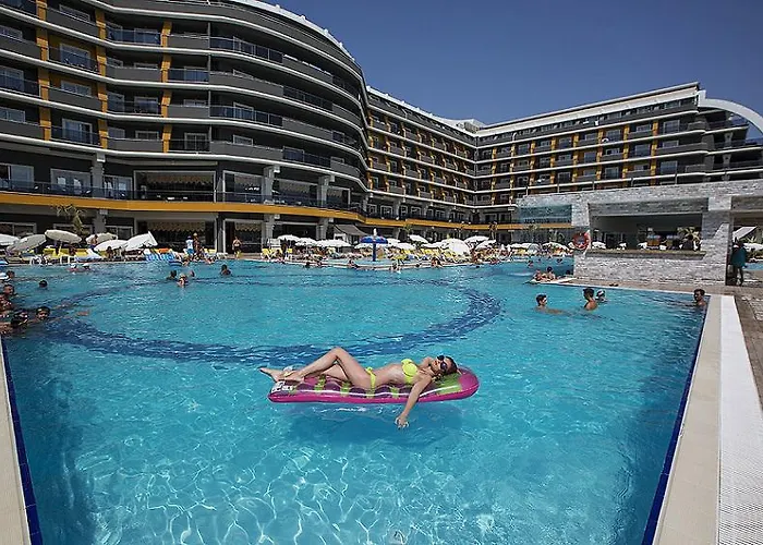 Senza The & Hotel