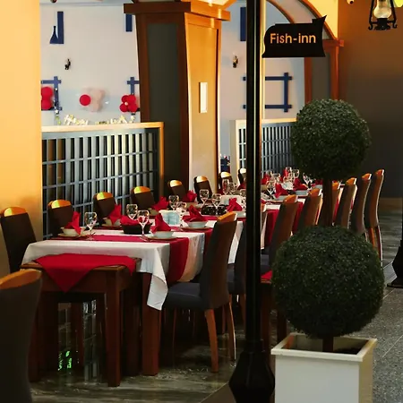 Senza The & Hotel
