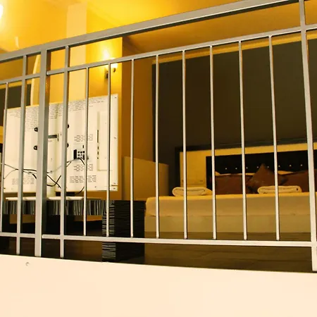 Hotel Senza The & 5*