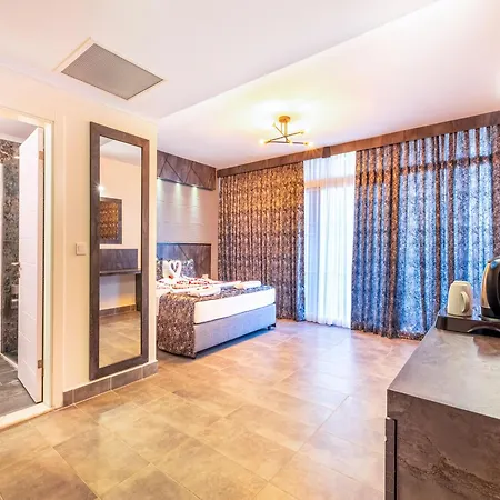 Hotel Senza The & Avsallar