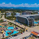 Senza The & Hotel