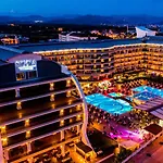 Senza The & Hotel